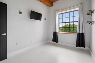 335 Cypress St, Manchester, NH 03103 - Photo 31