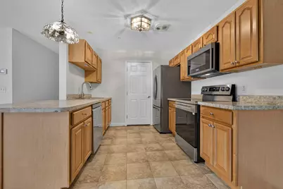 65 Fordway Ext Boulevard #202, Derry, NH 03038 - Photo 5
