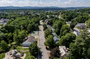 60 Crescent St, Laconia, NH 03246 - Photo 31