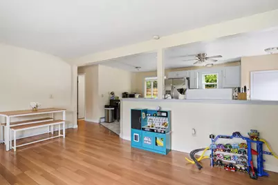 254 Greeley Street, Manchester, NH 03102 - Photo 7