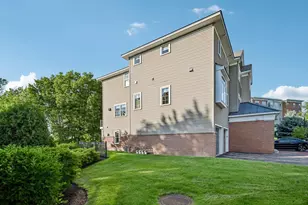 81 Riverwalk Way, Manchester, NH 03101 - Photo 43