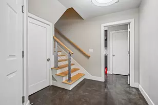 81 Riverwalk Way, Manchester, NH 03101 - Photo 21