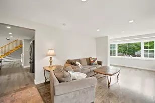 306 Phillip St, Manchester, NH 03102 - Photo 17