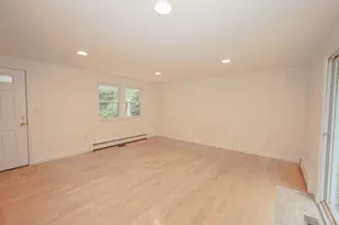 20 Wheaton Dr, Pelham, NH 03076 - Photo 9