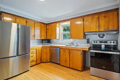493 Laurel Street, Manchester, NH 03103 - Photo 7