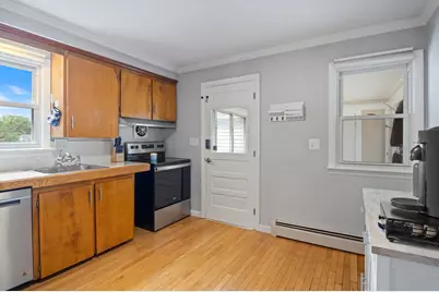 493 Laurel Street, Manchester, NH 03103 - Photo 9