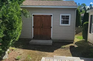 16 Magnolia Ln, Belmont, NH 03220 - Photo 3