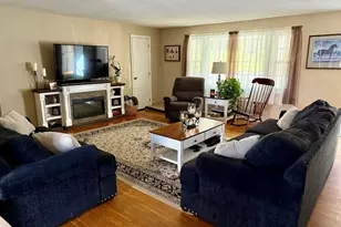 16 Edwin Ave, Claremont, NH 03743 - Photo 5