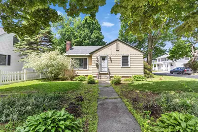 874 Belmont Street, Manchester, NH 03104 - Photo 5
