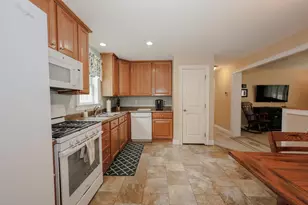 41 Farmwood Dr, Nashua, NH 03062 - Photo 5