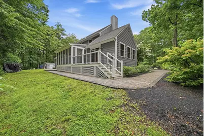 11 Montgomery Farm Road, Derry, NH 03038 - Photo 9