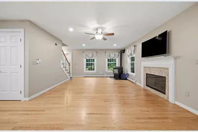 11 Montgomery Farm Road, Derry, NH 03038 - Photo 15