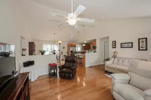 8 Cedar St, Hooksett, NH 03106 - Photo 15