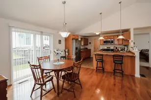 8 Cedar St, Hooksett, NH 03106 - Photo 5