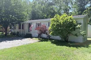 1 Oak Ct, Seabrook, NH 03874 - Photo 1