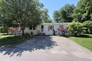 1 Oak Ct, Seabrook, NH 03874 - Photo 3
