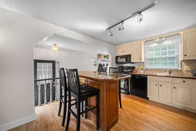 19 Baymeadow Drive, Nashua, NH 03063 - Photo 5