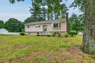 4 Rock Pond Rd, Windham, NH 03087 - Photo 3