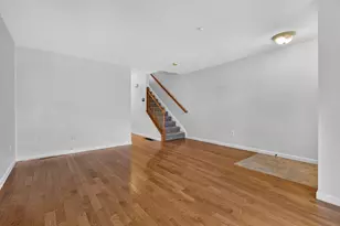 41 Shadowbrook Dr, Hudson, NH 03051 - Photo 9