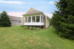 19 Furnival Rd, Nashua, NH 03064 - Photo 33