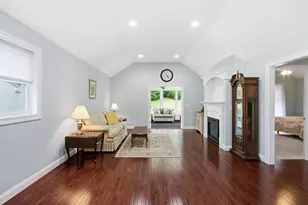 19 Furnival Rd, Nashua, NH 03064 - Photo 15