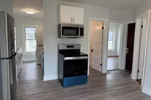 6 Holmes St, Nashua, NH 03060 - Photo 5