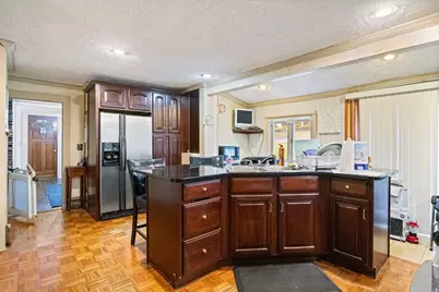 10 Sullivan Avenue, Salem, NH 03079 - Photo 17