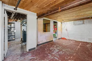 20 Lawndale Ave, Nashua, NH 03060 - Photo 33