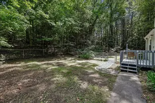 11 Hartson Cir, Hudson, NH 03051 - Photo 5