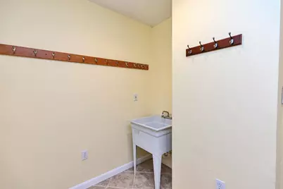 555 Straw Hill Road, Manchester, NH 03104 - Photo 29