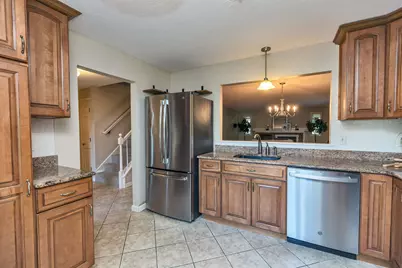 555 Straw Hill Road, Manchester, NH 03104 - Photo 9