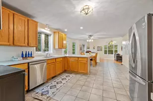 79 Wyndridge Cir, Pelham, NH 03076 - Photo 13
