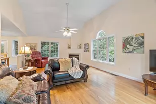 79 Wyndridge Cir, Pelham, NH 03076 - Photo 3