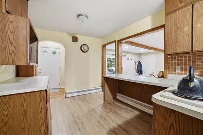 2073 Goffs Falls Road, Manchester, NH 03103 - Photo 9
