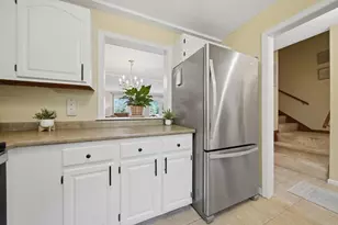 6 Veterans Rd, Amherst, NH 03031 - Photo 11