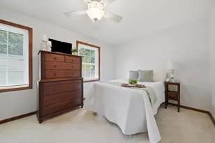 6 Veterans Rd, Amherst, NH 03031 - Photo 23