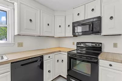10 Colonial Circle, Hampton, NH 03842 - Photo 11