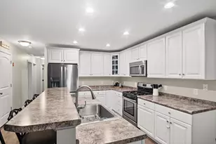 2 Hemlock Shore Dr, Atkinson, NH 03811 - Photo 5