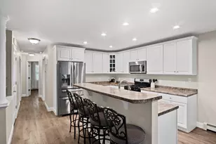2 Hemlock Shore Dr, Atkinson, NH 03811 - Photo 7