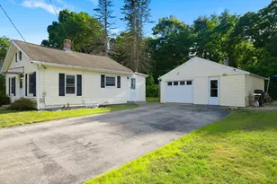 31 Hillside Ave, Derry, NH 03038 - Photo 19