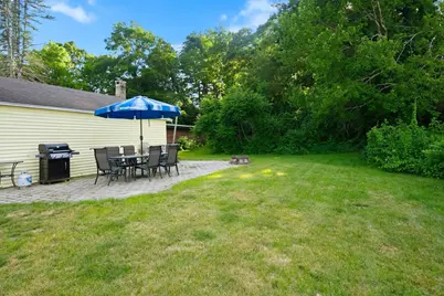 31 Hillside Avenue, Derry, NH 03038 - Photo 27