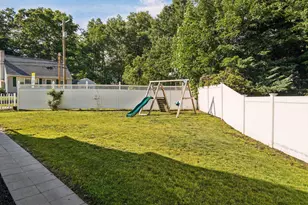 123 Smyth Rd, Manchester, NH 03104 - Photo 55