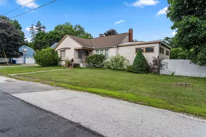 75 Dickey Street, Manchester, NH 03102 - Photo 3