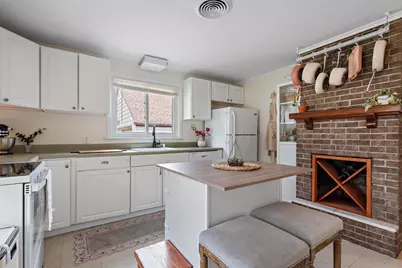 75 Dickey Street, Manchester, NH 03102 - Photo 9