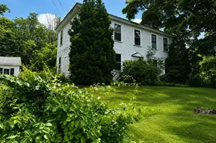 160 Main St, Atkinson, NH 03811 - Photo 3