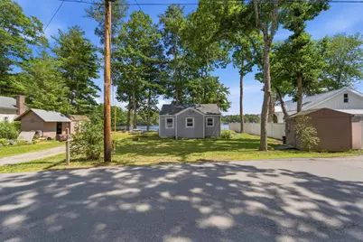 32 N Shore Road, Sandown, NH 03873 - Photo 3