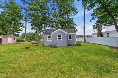 32 N Shore Road, Sandown, NH 03873 - Photo 11