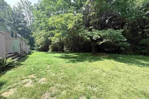 205 Woodhaven Dr, Hartford, VT 05001 - Photo 17