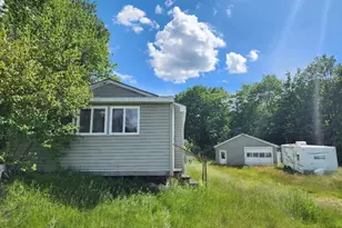 24 Braggs Bay Rd, Errol, NH 03579 - Photo 1
