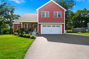 2 Merrill St, Hudson, NH 03051 - Photo 1